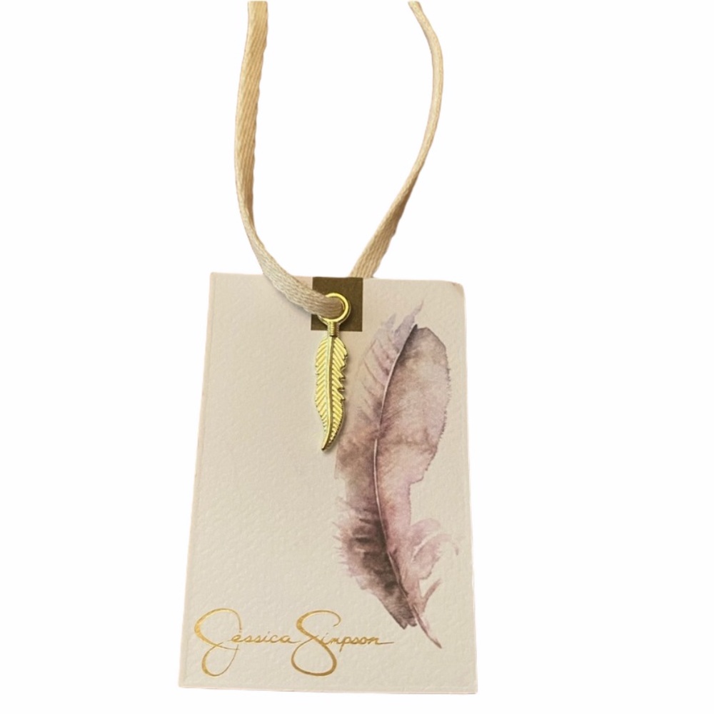 5/$30 NWT Jessica Simpson Feather Charm